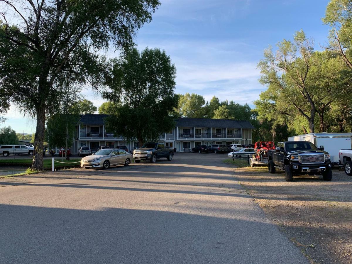 The Gunnison Inn At Dos Rios Golf Course Exterior photo